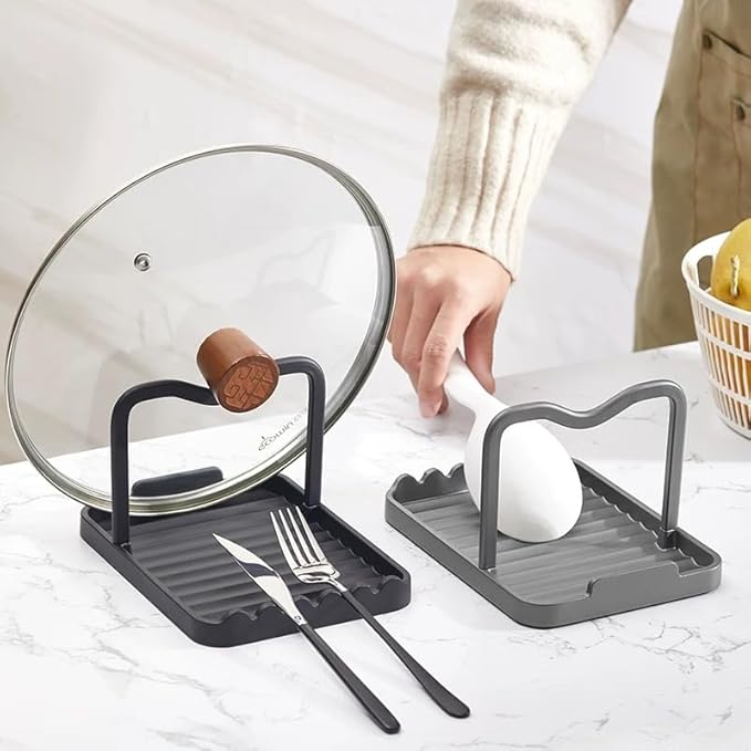Anti-Rust Metal Spoon Rest with Lid Holder, Heat-Resistant Pot Lid Rest, Multifunctional Spatula Holder While Cooking for Stovetop and Kitchen Counter – Black