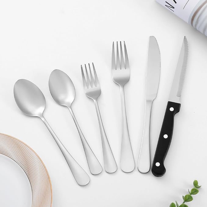 8 Pcs Dinner Forks Set, Food Grade Stainless Steel Forks Silverware, Metal Fork, Flatware Fork for Home, Kitchen or Restaurant, Mirror Polished, Dishwasher Safe, 7.3 Inches
