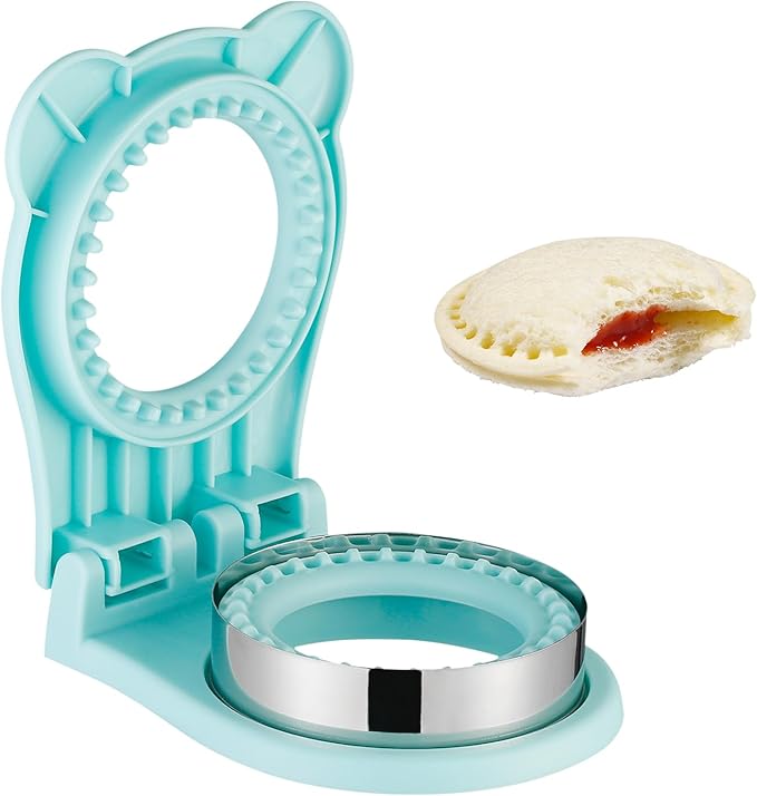 Sandwich Cutter, Maker for Kids Lunch - 3.7 Inch Circle Shape Sandwich Cutter and Sealer, Breakfast And Lunchboxes (Light Blue)