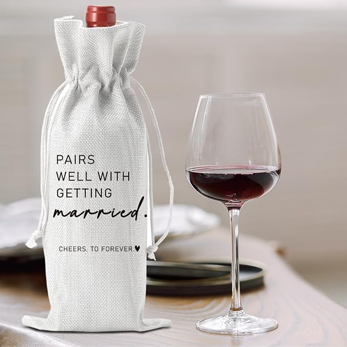 Married Wine Bag Married Gifts for Couples Mr Mrs Marriage Honeymoon Gift Wedding Party Decorations Getting Engaged Wine Bottle Bag Champagne Bottle Wraps Bags （White）