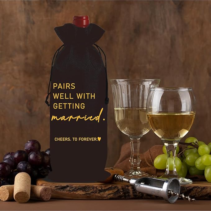 Married Wine Bag Married Gifts for Couples Mr Mrs Marriage Honeymoon Gift Wedding Party Decorations Getting Engaged Wine Bottle Bag Champagne Bottle Wraps Bags （Black）