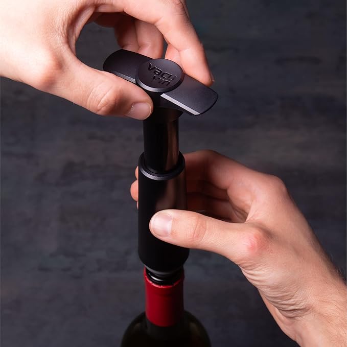 Vacu Vin Wine Saver Vacuum Stoppers – Airtight Seal for Opened Wine Bottles – Preserves Wine Freshness Up to 10 Days – Food Grade Rubber – Easy to Use Perfect for Every Occasion – Set of 2 – Gray