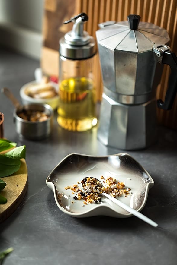 Ceramic Spoon Holder for Stove Top, Cute Coffee Spoon Rest with Ruffled Edge for Coffee Bar, Cooking Stove Spoon Holder for Multiple Utensils, Modern Kitchen Decor Housewarming Christmas Gift