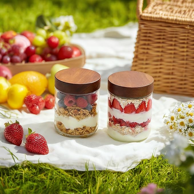 Danmu 16 oz Overnight Oats Containers with Lids,Salad Jar,Glass Jar with Wooden Lid 4 Pack,Mason Jars 16 oz with Lids for Snack,Overnight Oats,Meal Prep,Yogurt,Parfait,Soup,Salad 100% Leak-proof