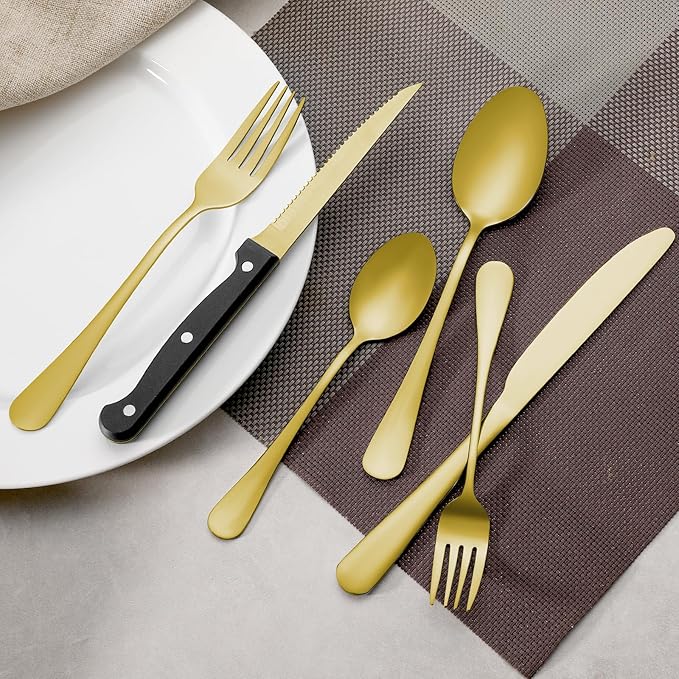 Gold Steak Knives Set of 8, Sharp Triple Rivet Steak Knife, High-Carbon Stainless Steel Serrated Blades, Ergonomic Handles Serrated Steak Knives, Dinner Knife for Kitchen Restaurant, Dishwasher Safe